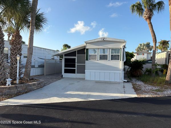 573 Carousel Lane, Unit 284, Melbourne Beach, FL 32951