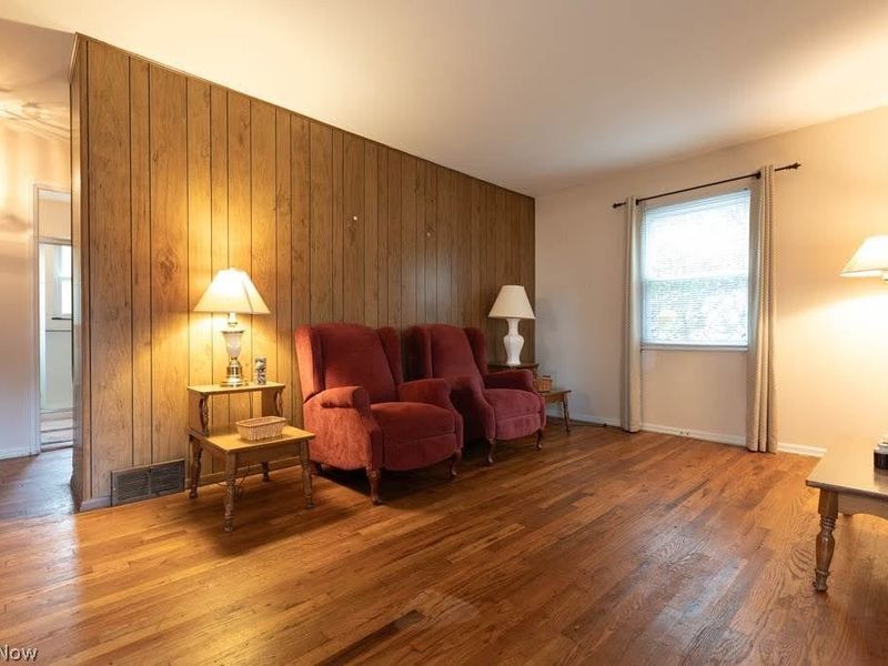 14613 Emery Avenue, Cleveland, OH 44135 Photo 11