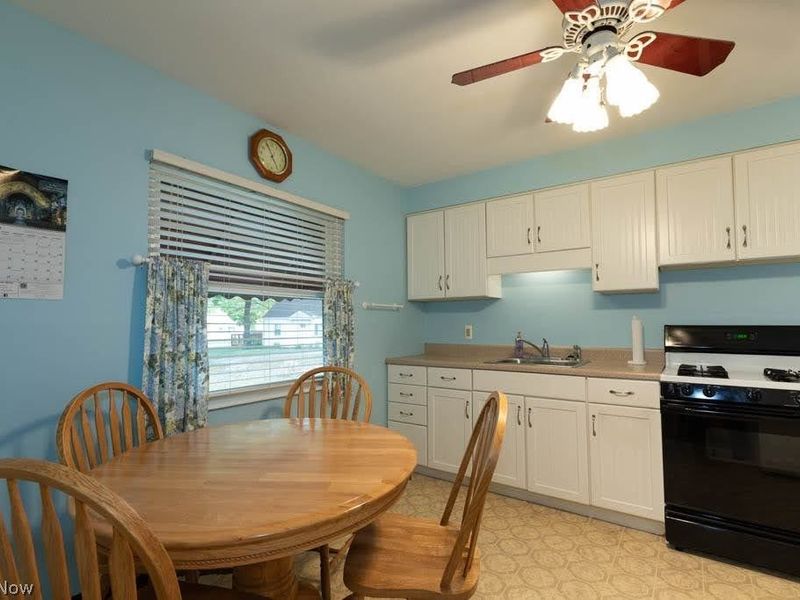 14613 Emery Avenue, Cleveland, OH 44135 Photo 16