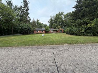 3520 Rayburn Road , Bloomfield Township, Mi 48304