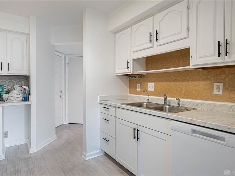 700 Ashton Circle, Unit 137, Kettering, OH 45429 Photo 9