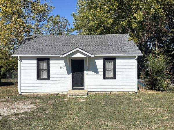 309 E 17th St , Columbia, TN 38401