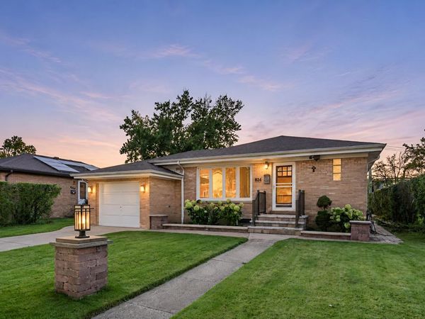9214 NEW ENGLAND Avenue , Morton Grove, IL 60053