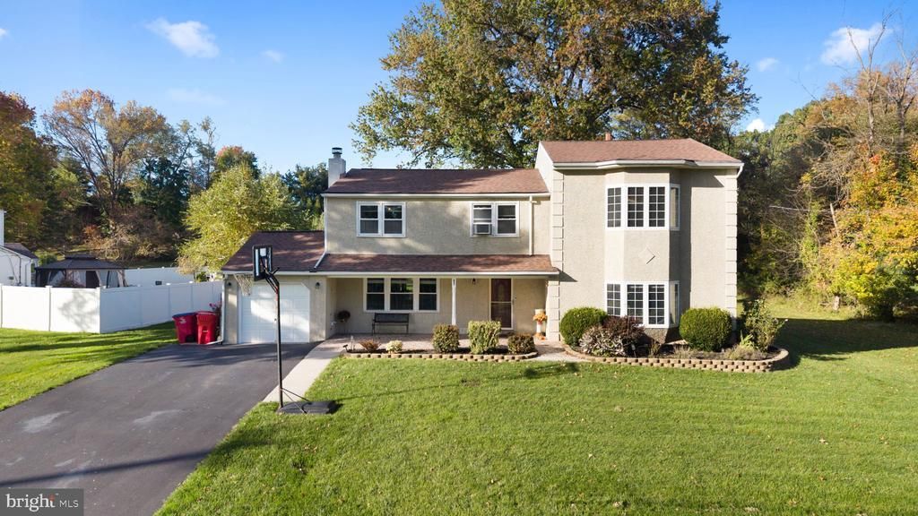 2767 LANTERN LANE, AUDUBON, PA 19403