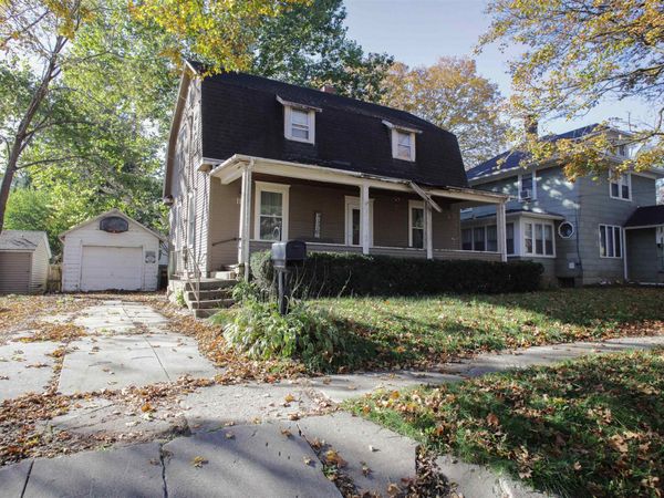 119 E Roosevelt Street, FREEPORT, IL 61032