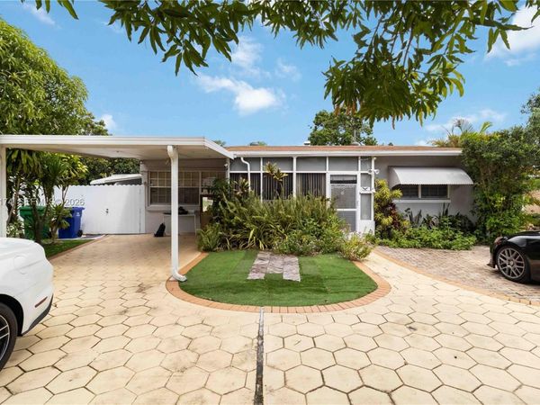 6515 SW 19th St , Miramar, FL 33023
