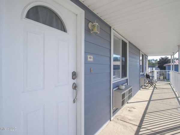 1664 Beach Boulevard, Biloxi, MS 39531