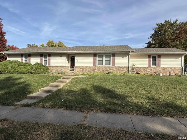 6216 Ballin Drive, Springfield, IL 62712