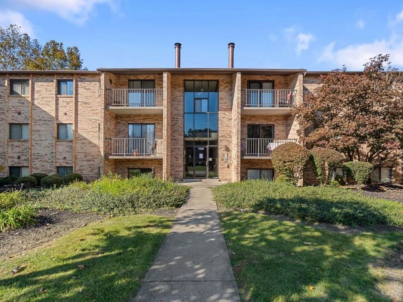 7238 Creekview Drive, Unit 2, Colerain Township, OH 45247 Photo 1