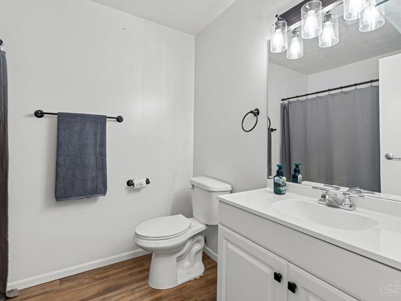 7238 Creekview Drive, Unit 2, Colerain Township, OH 45247 Photo 10