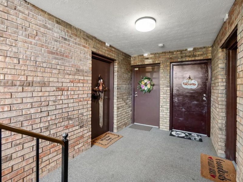 7238 Creekview Drive, Unit 2, Colerain Township, OH 45247 Photo 5