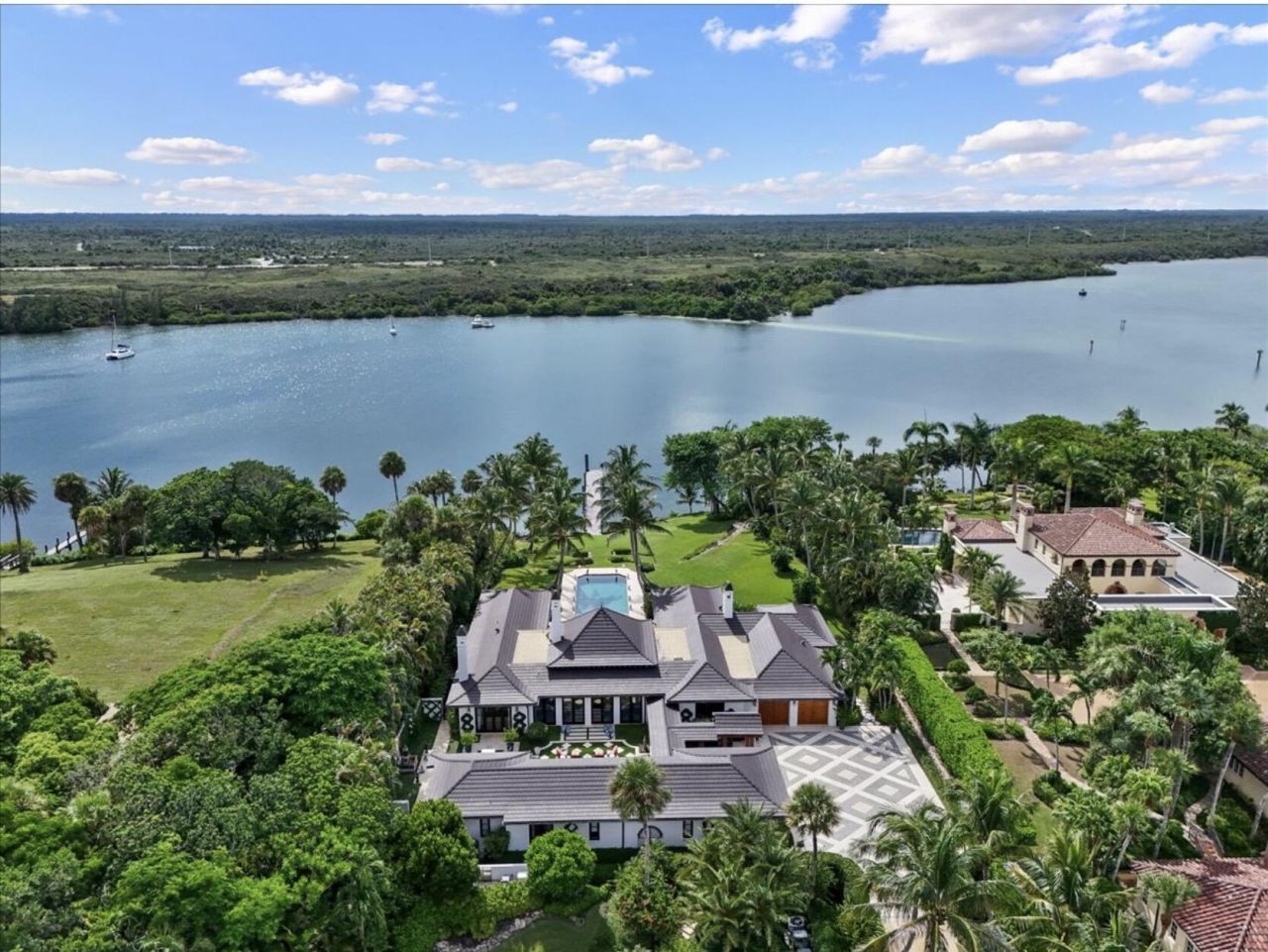426 S Beach Road, Hobe Sound, FL 33455 Photo