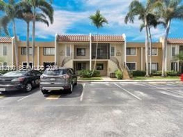 440 Lakeview Dr , Unit 103, Weston, FL 33326