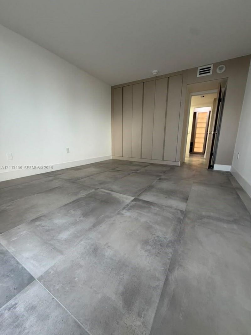 3731 N Country Club Dr , Unit 1229, Aventura, FL 33180 Photo