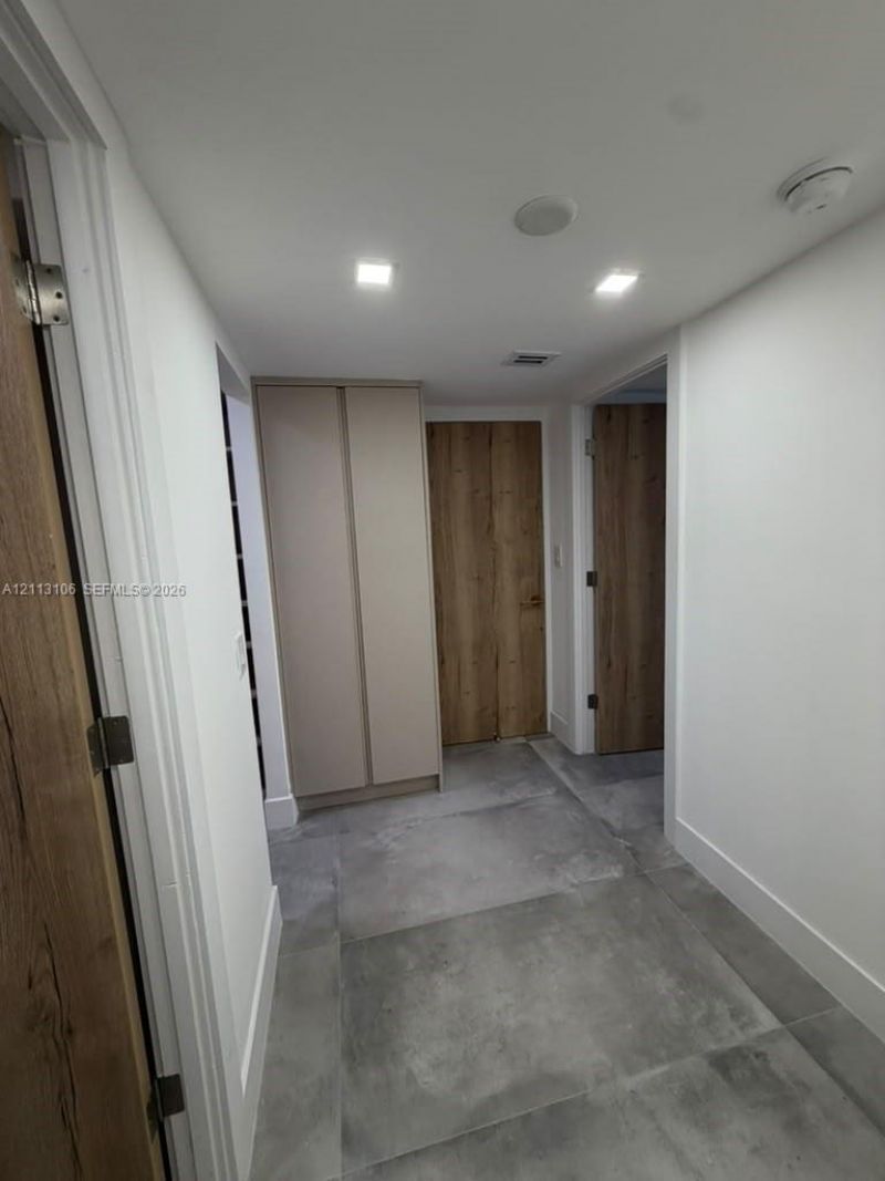 3731 N Country Club Dr , Unit 1229, Aventura, FL 33180 Photo