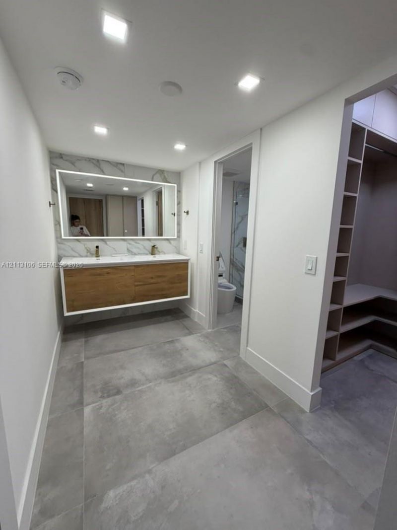 3731 N Country Club Dr , Unit 1229, Aventura, FL 33180 Photo