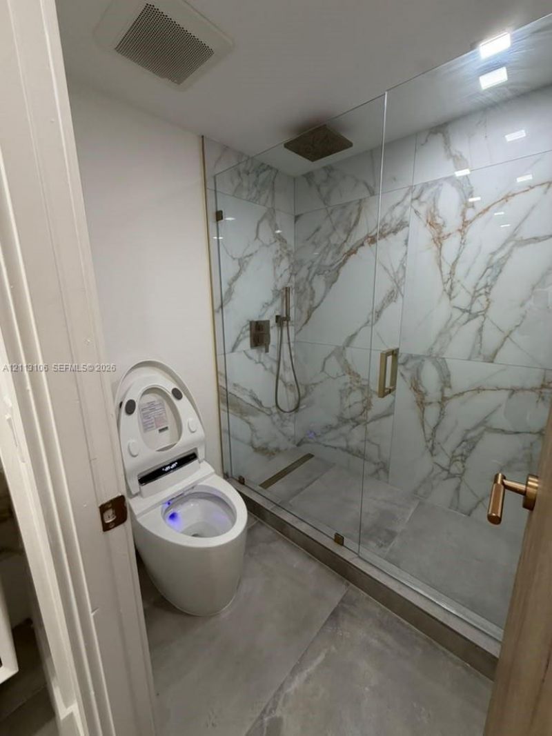 3731 N Country Club Dr , Unit 1229, Aventura, FL 33180 Photo