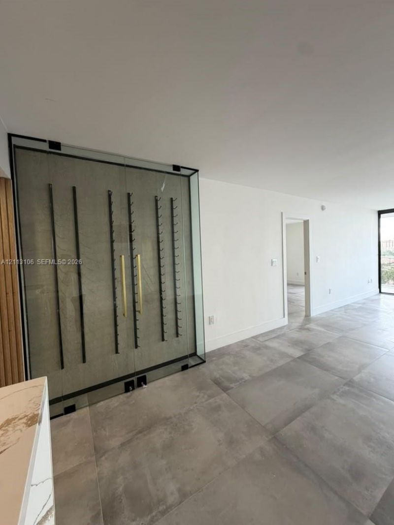 3731 N Country Club Dr , Unit 1229, Aventura, FL 33180 Photo