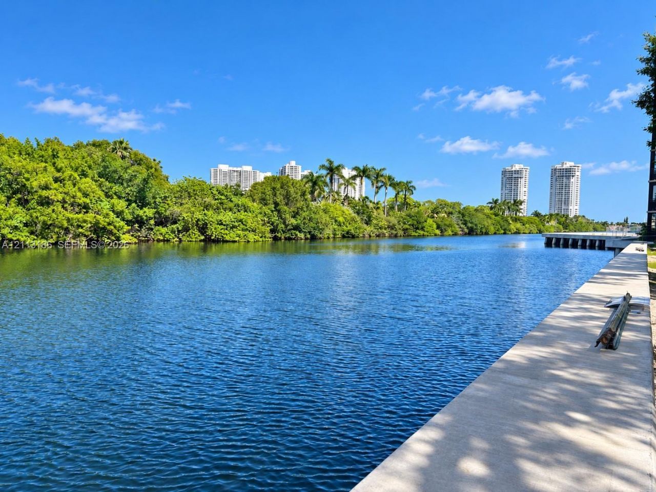 3401 N Country Club Dr , Unit 609, Aventura, FL 33180 Photo