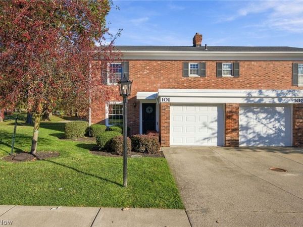 101 Chatham Way , Mayfield Heights, OH 44124