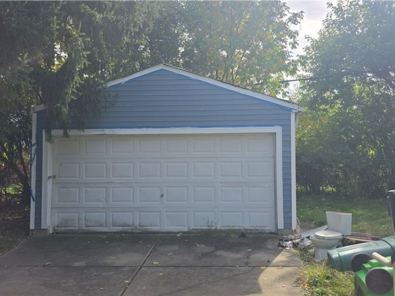 20404 Fuller Avenue, Euclid, OH 44123 Photo 4
