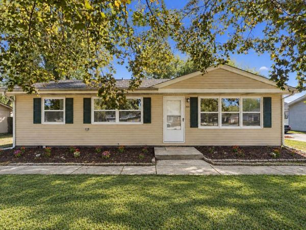1101 E 71st Avenue, Schererville, IN 46375