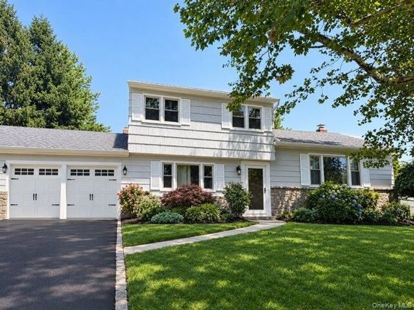 4 Adrienne Drive , Old Bethpage, NY 11804
