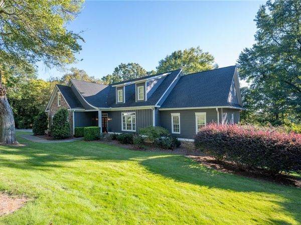 132 Victory Drive , Calhoun, GA 30701