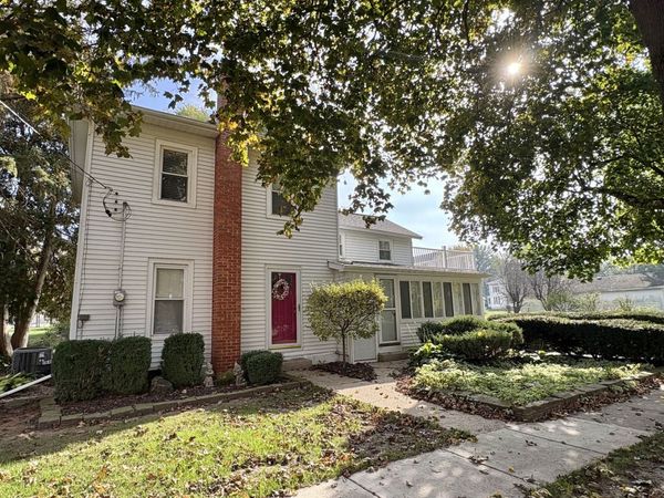 220 S Barr Street, Sheridan, IL 60551