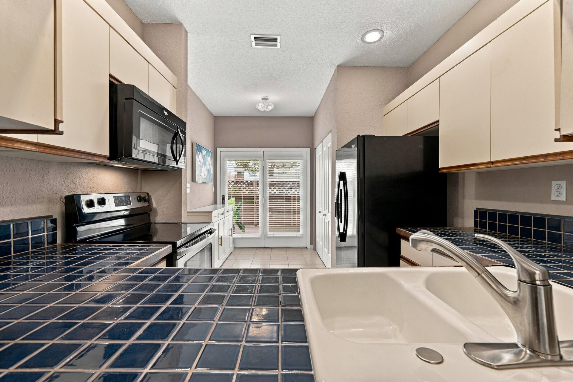 258 W Hemingway Circle, Margate, FL 33063 Photo