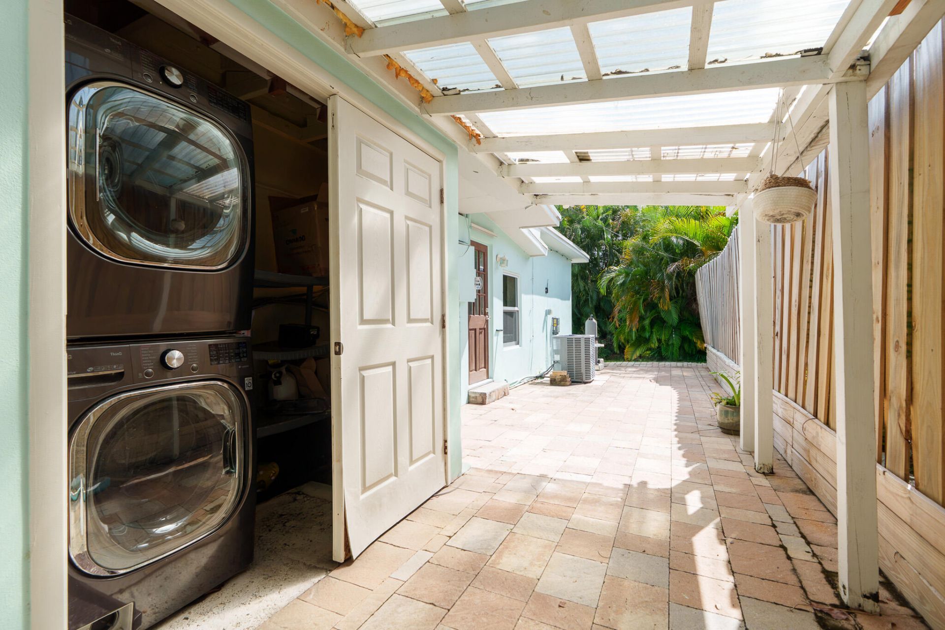 2396 SE 6th Street, Pompano Beach, FL 33062 Photo