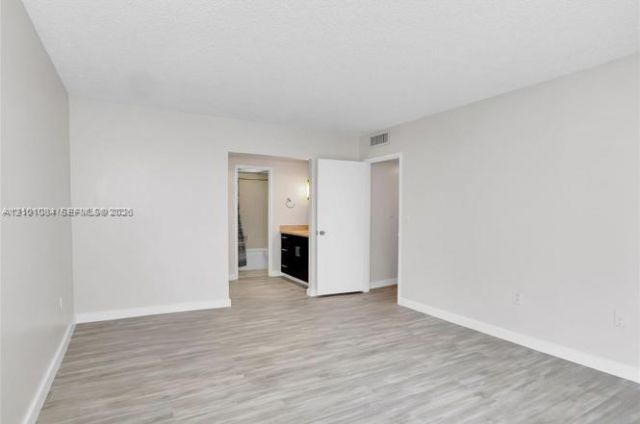 145 SE 25th Rd , Unit 602, Miami, FL 33129 Photo