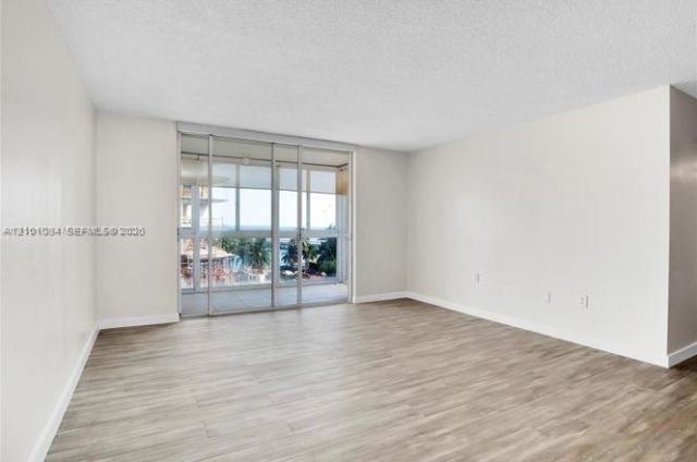 145 SE 25th Rd , Unit 602, Miami, FL 33129 Photo