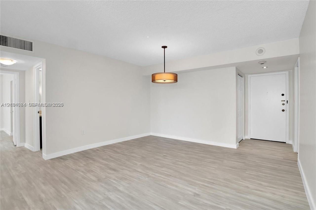 145 SE 25th Rd , Unit 602, Miami, FL 33129 Photo
