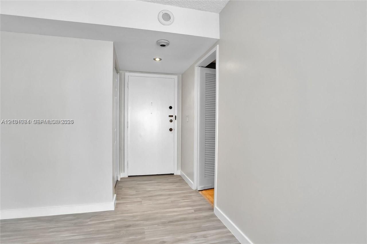 145 SE 25th Rd , Unit 602, Miami, FL 33129 Photo