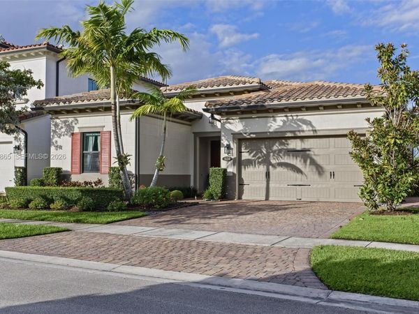 1034 SW 113th Ave , Pembroke Pines, FL 33025