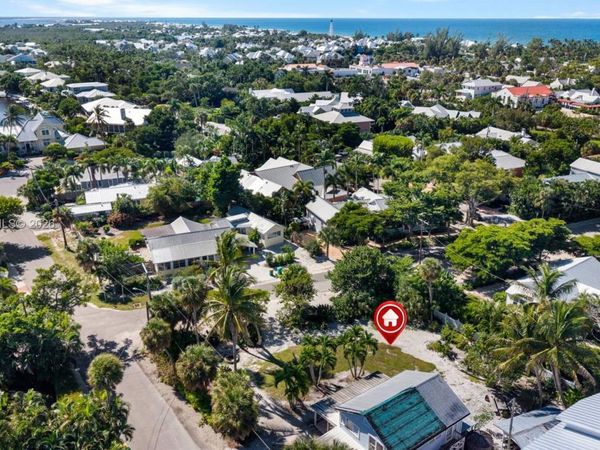 311 Tarpon Ave , Boca Grande, FL 33921