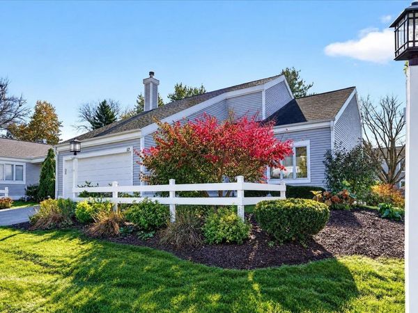 17 Oak Creek Trail, Madison, WI 53717