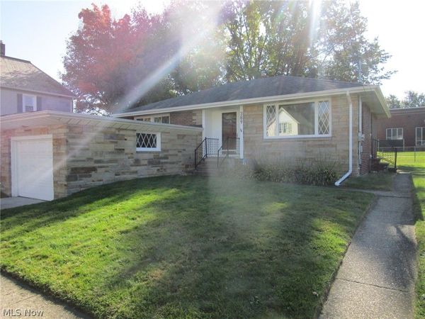 389 Jackson Street , Conneaut, OH 44030