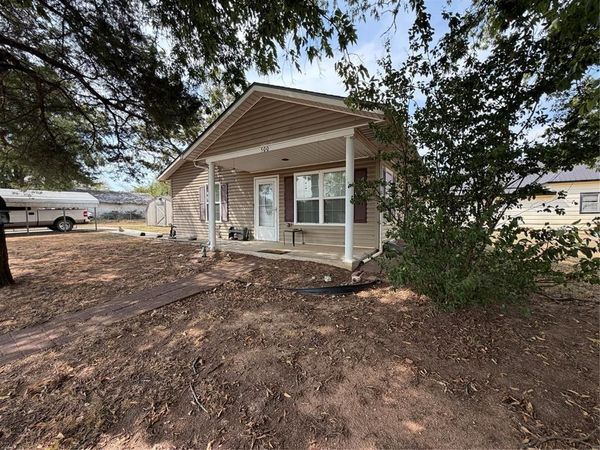 500 N Ballard, Maud, OK 74854