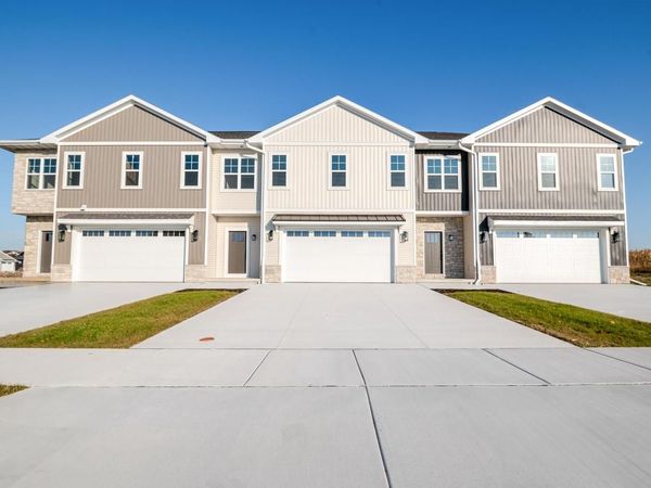 1853 LONDON ROAD, Green Bay, WI 54311