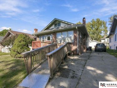 2428 Whitmore Street, Omaha, NE 68112