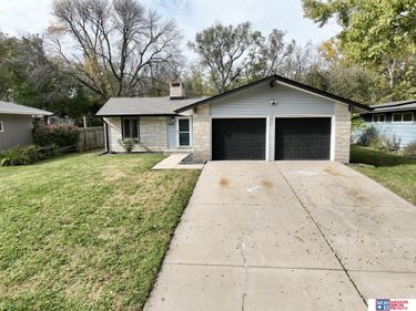 4027 Teri Lane, Lincoln, NE 68502