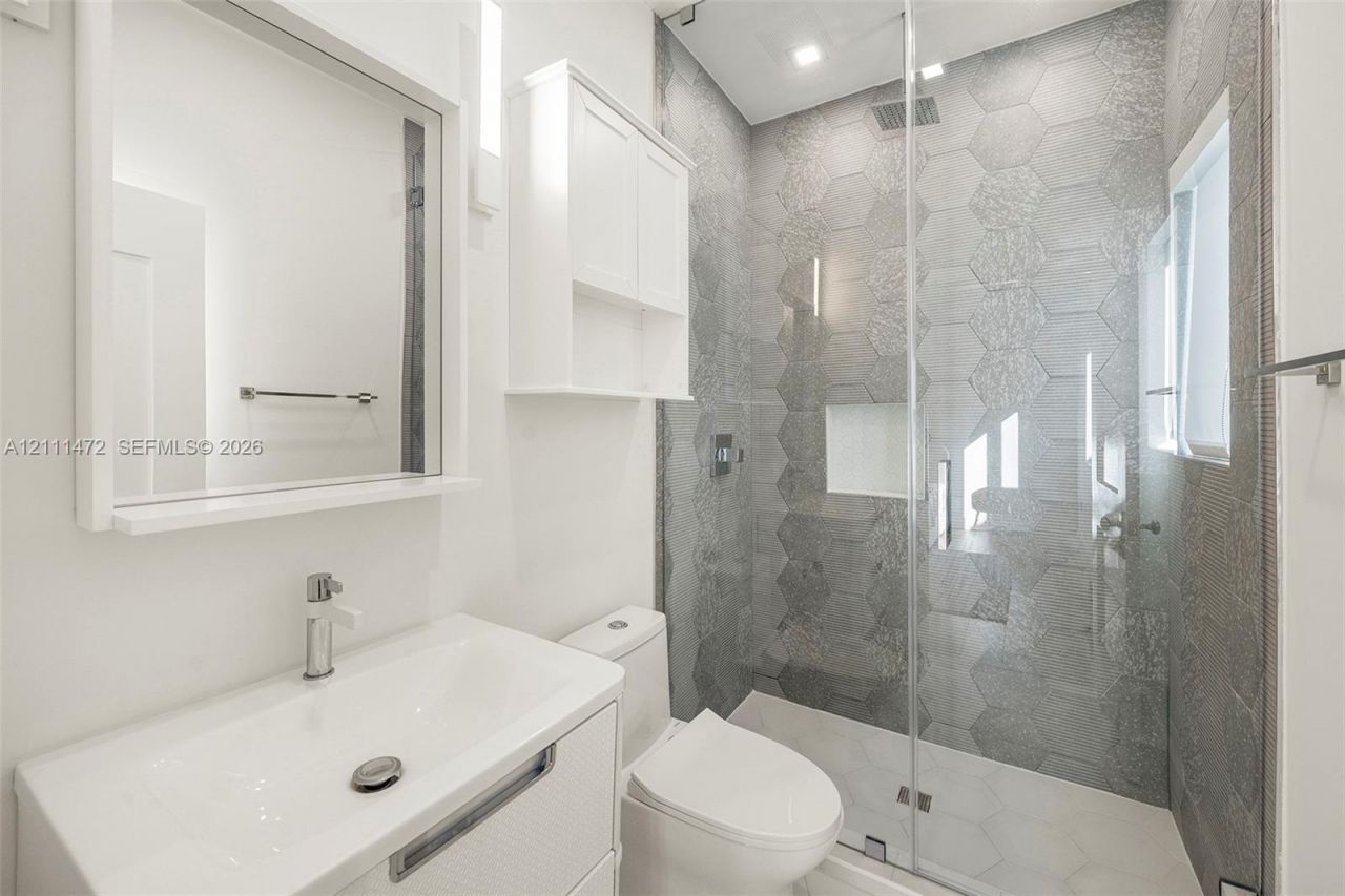 1735 Lenox Ave, Miami Beach, FL 33139 Photo