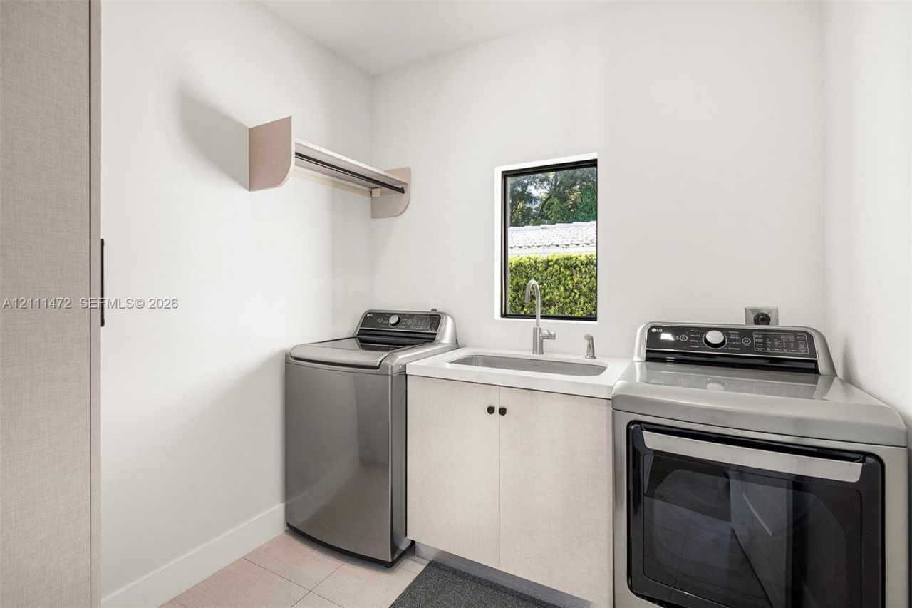 1735 Lenox Ave, Miami Beach, FL 33139 Photo