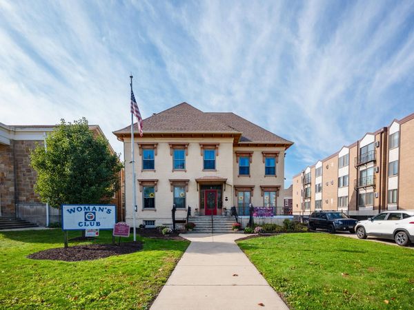 6026 8th Ave, Kenosha, WI 53143