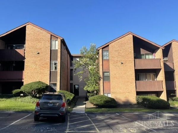 4902 Chalet Drive, Unit 705, St Bernard, OH 45217
