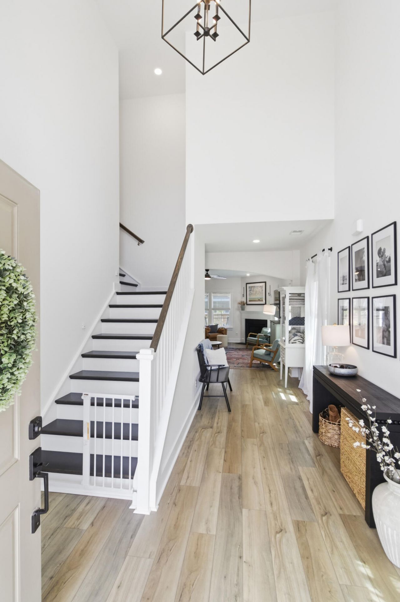 1092 Saltwater Circle Photo 5