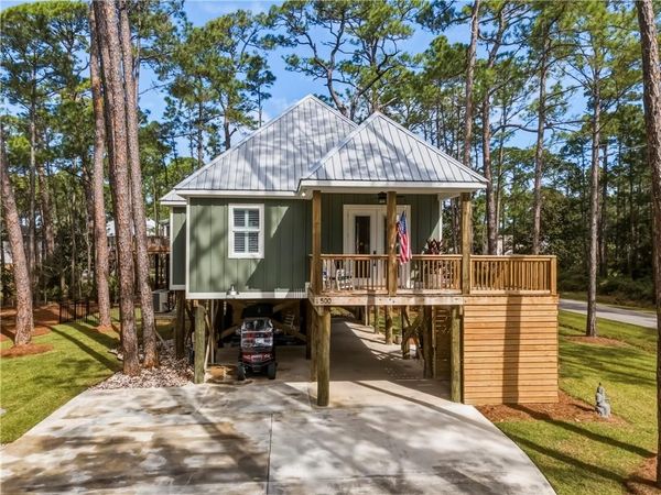500 Chenault Avenue , Dauphin Island, AL 36528