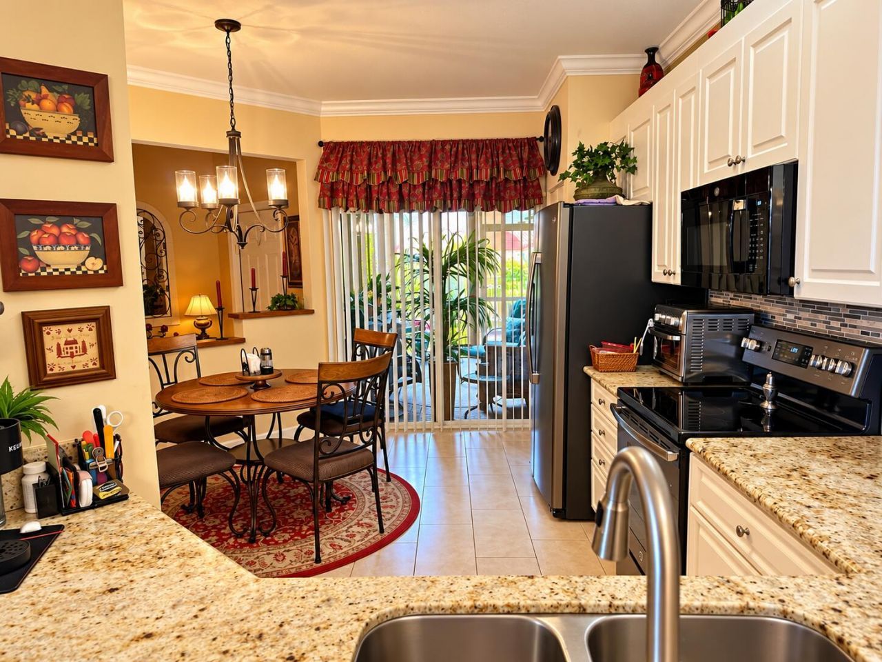 7725 Yardley Drive, Unit 108, Tamarac, FL 33321 Photo